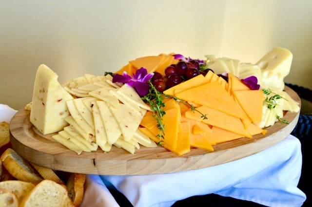Artículo dedicado a los quesos franceses: todo lo que deseabas saber de este alimento.