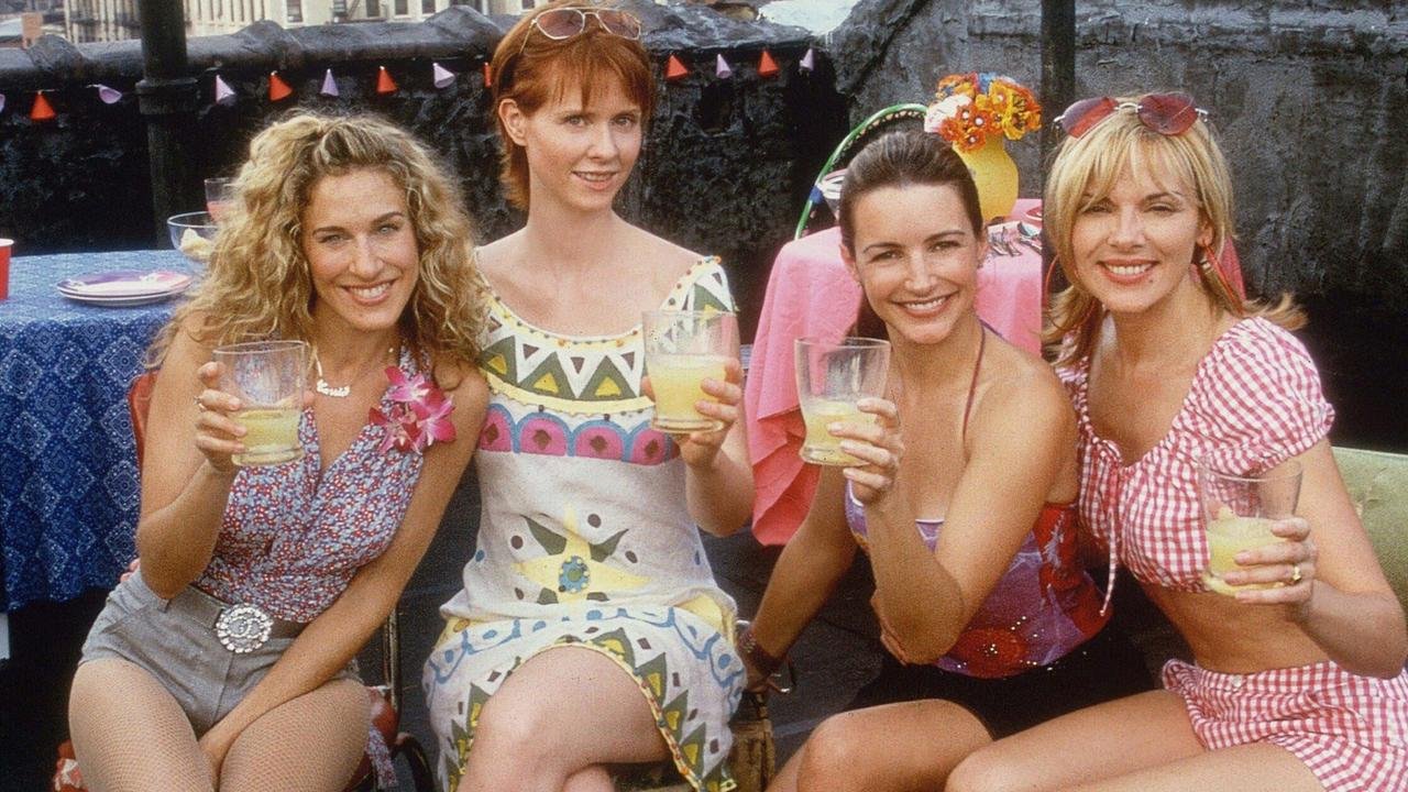 Las Bebidas Alcohólicas en «Sex and the City»: Un Vistazo a los Cócteles Icónicos de las Chicas de Nueva York