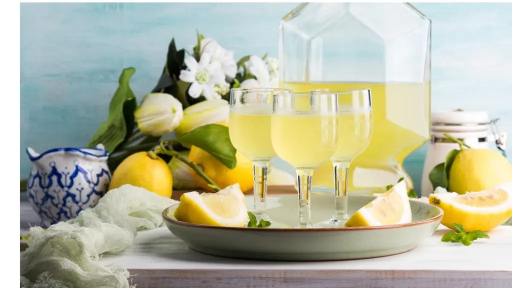 Cócteles con Limoncello: El Toque Refrescante del Verano